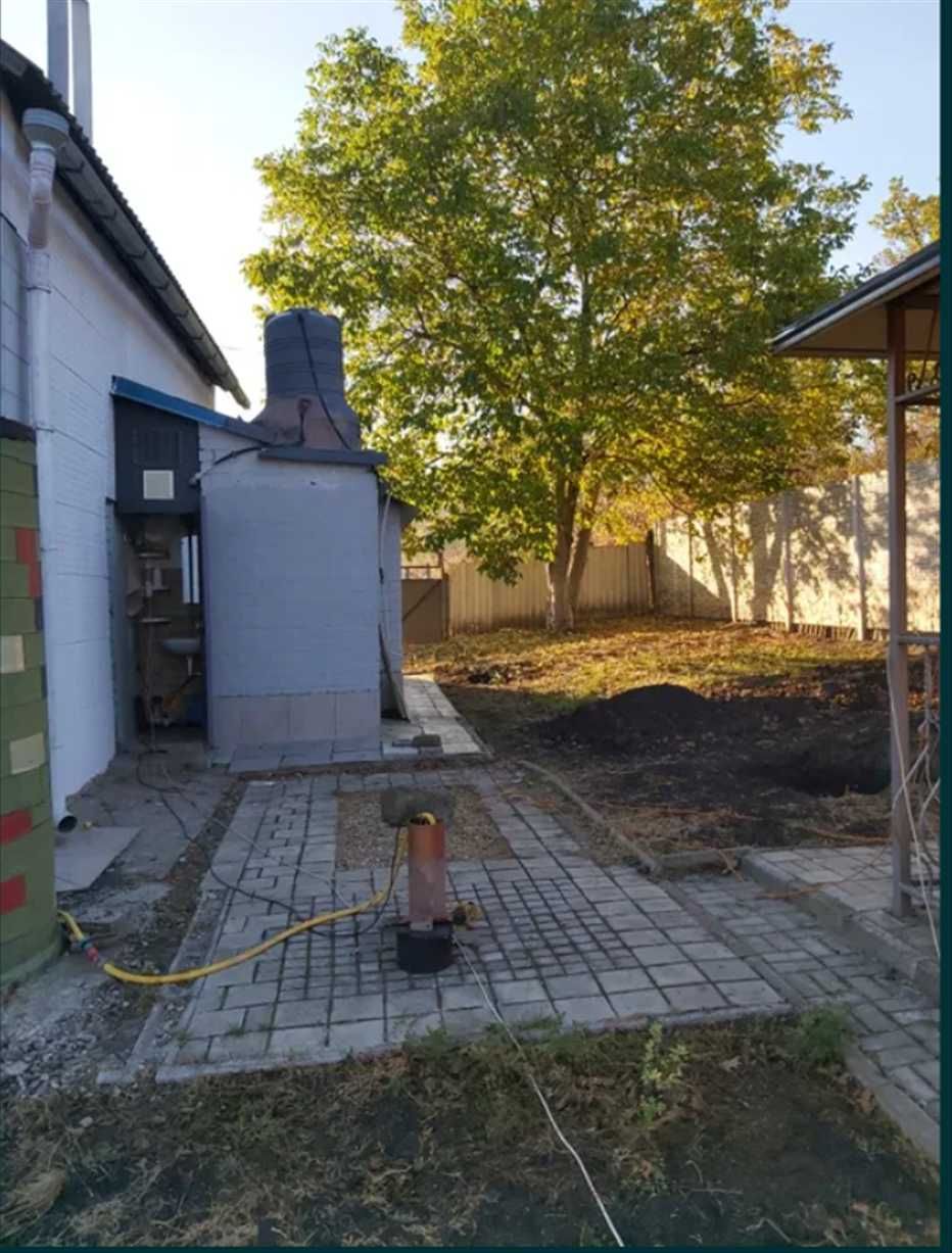 Продам дом-дачу в Крынычках Тихий район. Все приват. Отличная цена.TB.