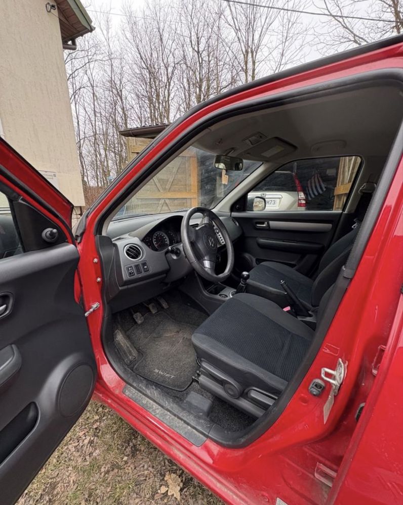 Suzuki Swift 1.3 benzyna