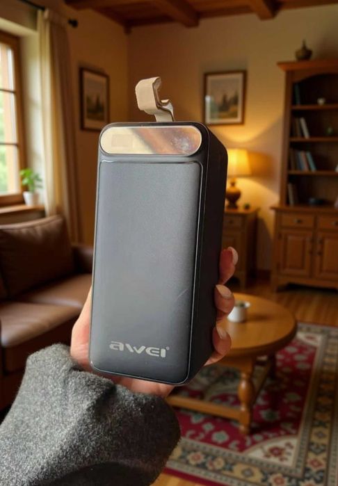 Павербанк потужний 100000 mаh з ліхтарем швидка зарядка