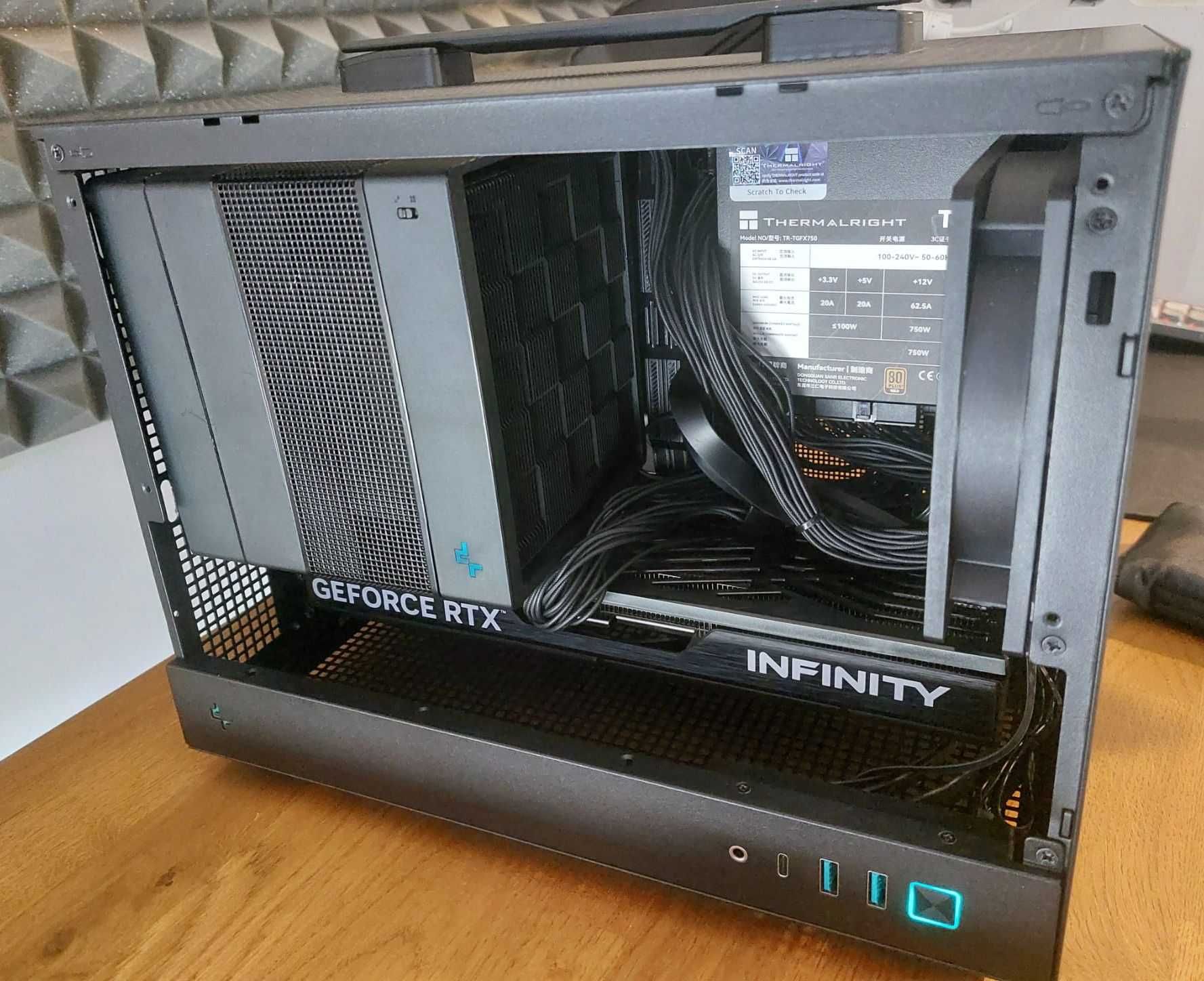Komputer Ryzen 7 7700 DDR5 32GB PSU SFX 750W RTX 5060ti 16GB/rtx5070