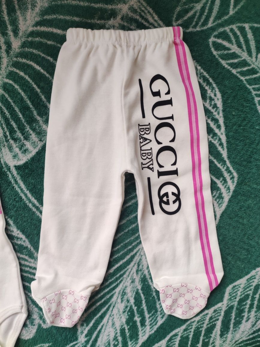 Body + spodeńki 68/74 GUCCI