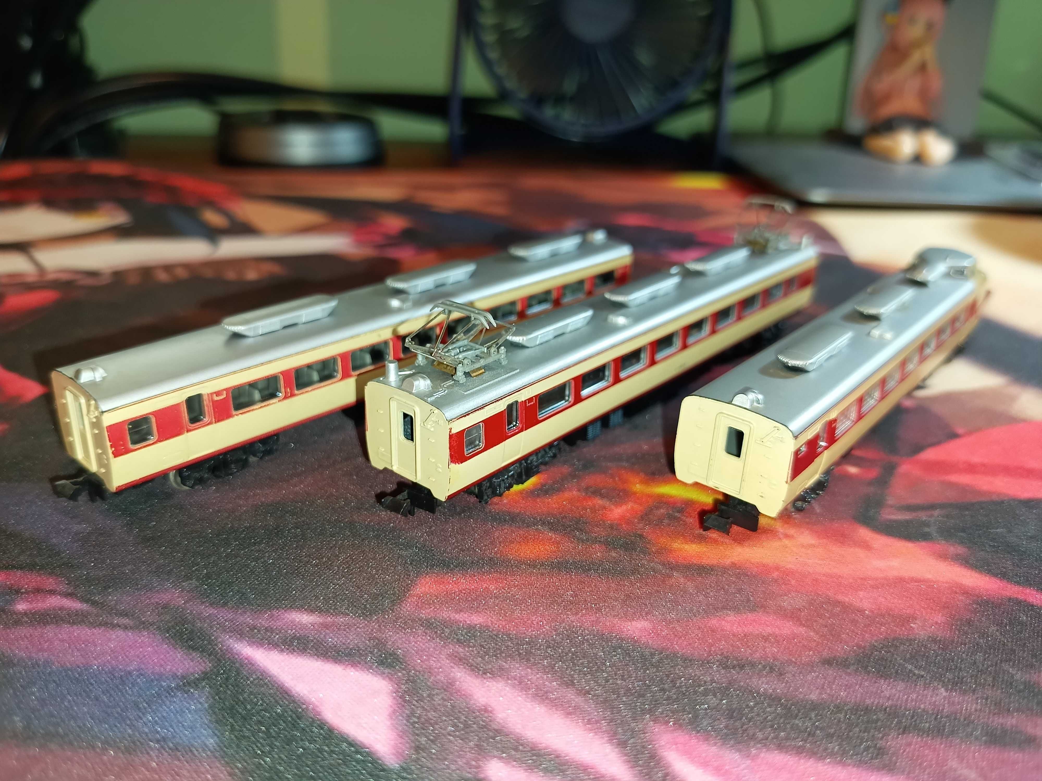Модель електропоїзда Kato JNR 181 Series Azusa (виробництво Японія)