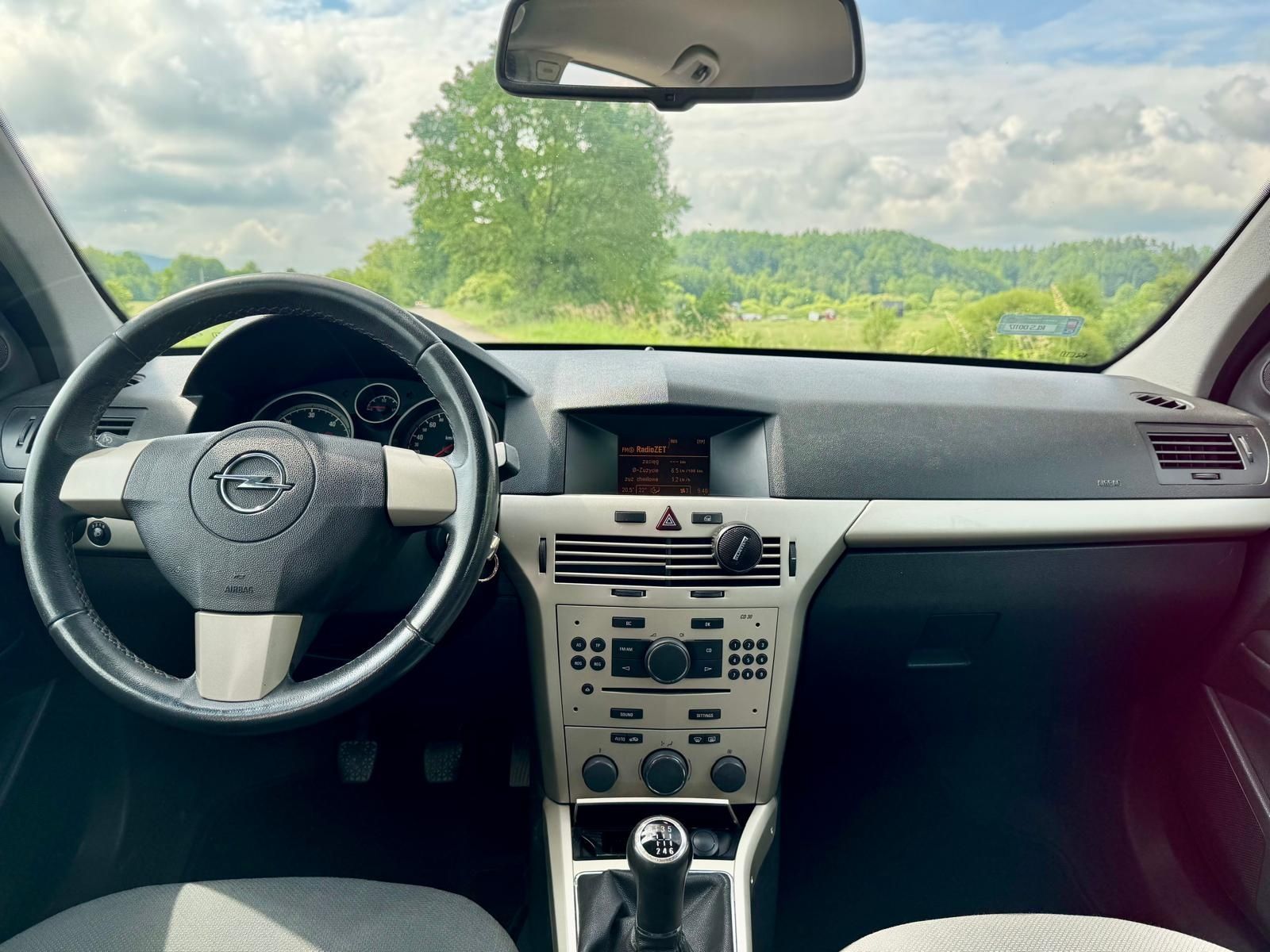 Astra H 1.9CDTI 100km ładna