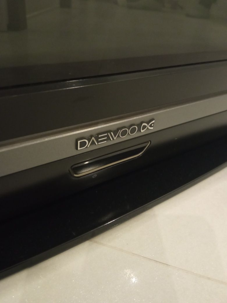 Telewizor Daewoo 21' Neo Slim, TV + dekoder