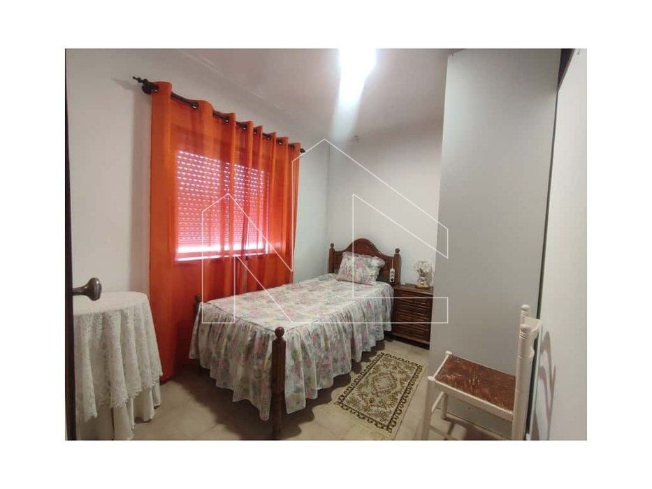 Quarto para arrendar - Centro de Águeda