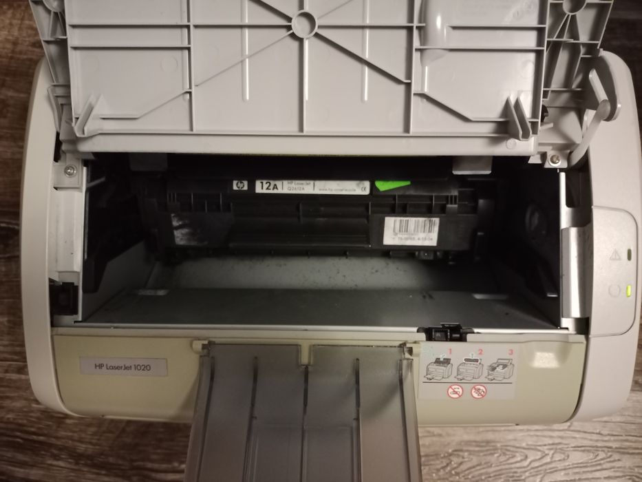 Лазерный принтер HP laser jet 1020