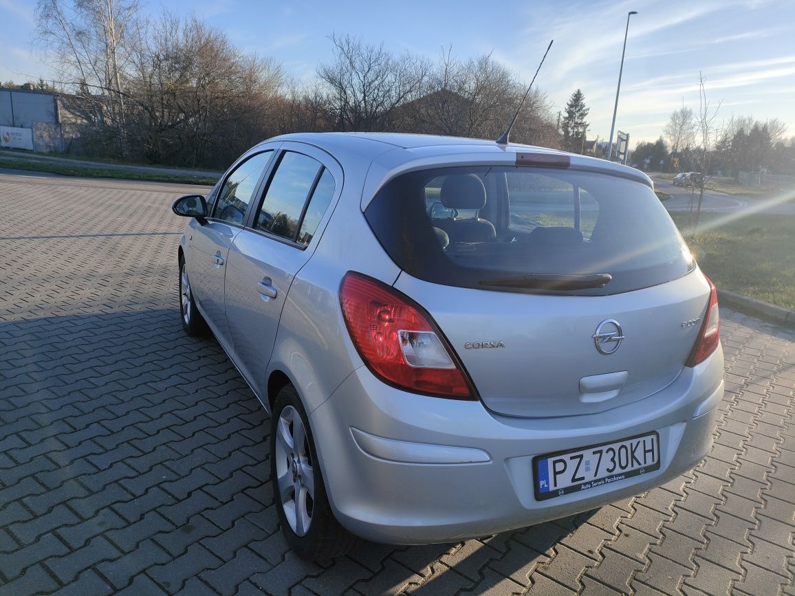 Opel Corsa D 1.2 2012 r. 82 tys. przeb. Klimatyzacja