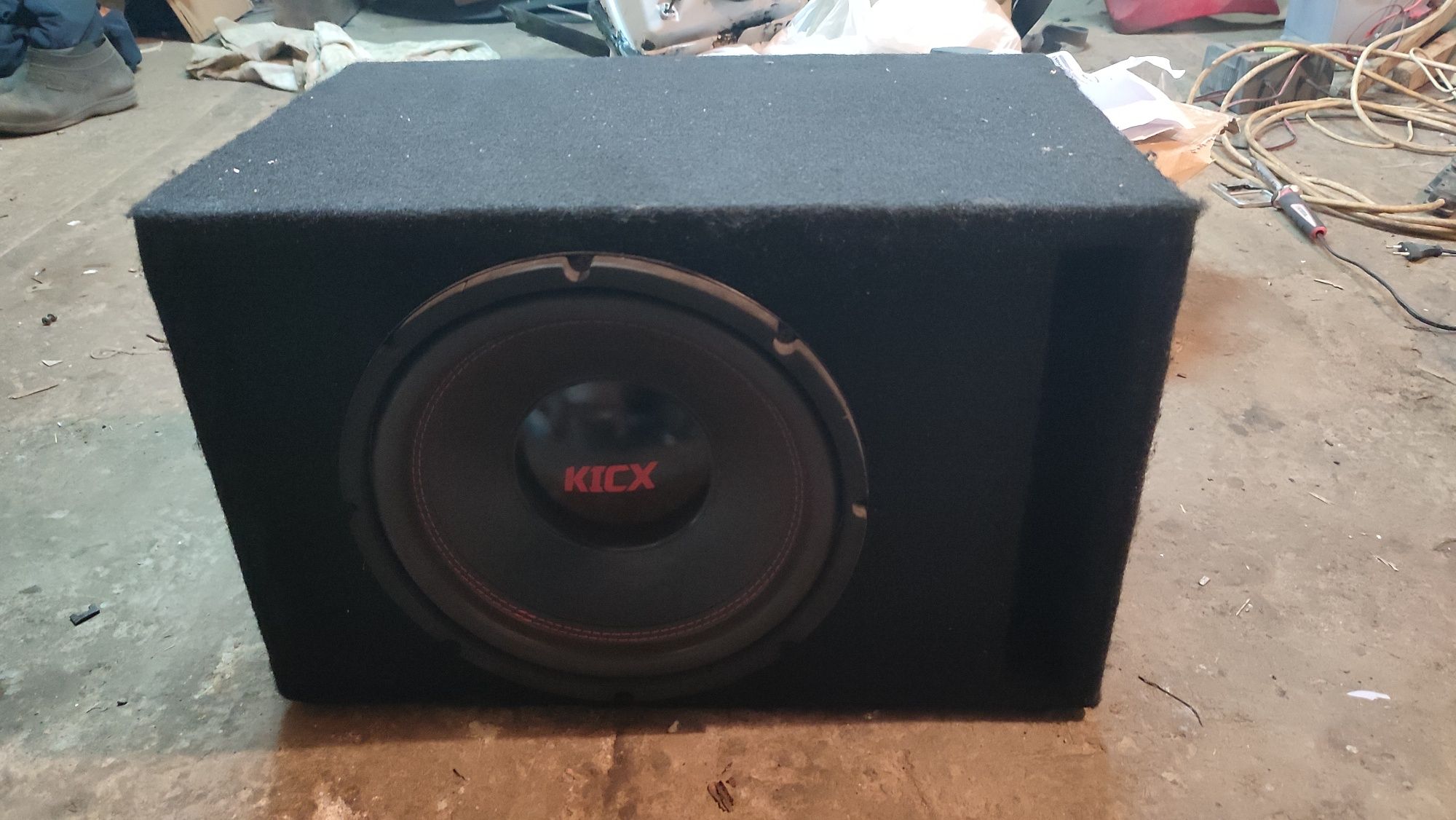 Сабвуфер Kicx GT-12M с коробом