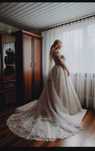 Luce Sposa model Kayley
