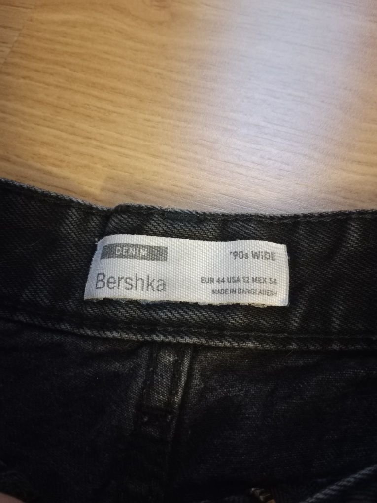 Spodnie z dziurami Bershka