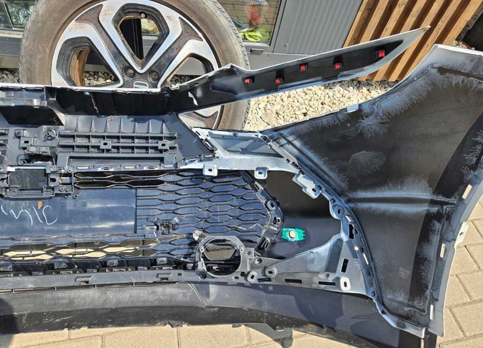 Бампер TOYOTA CHR II розборка