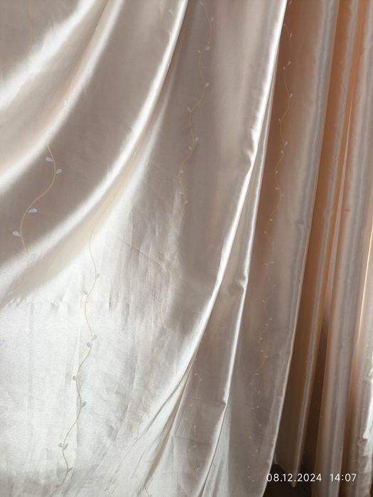 Штори, декор вікон