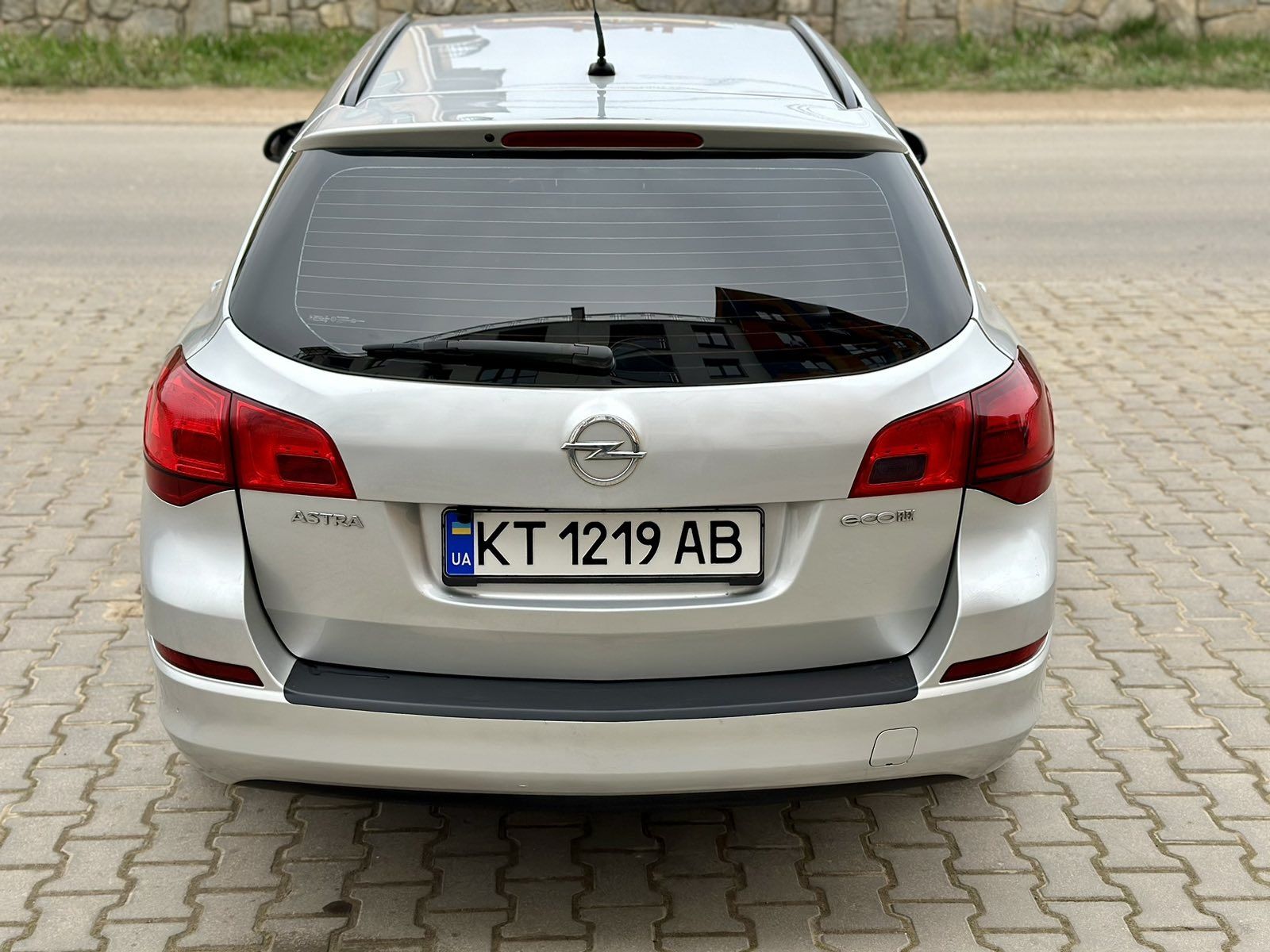 Opel astra sport tourer 2011 1.3 cdti