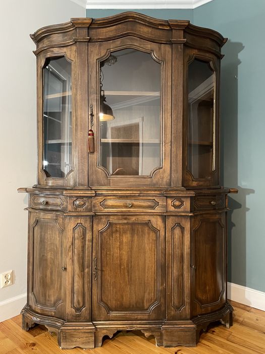 Biblioteczka witryna orzech