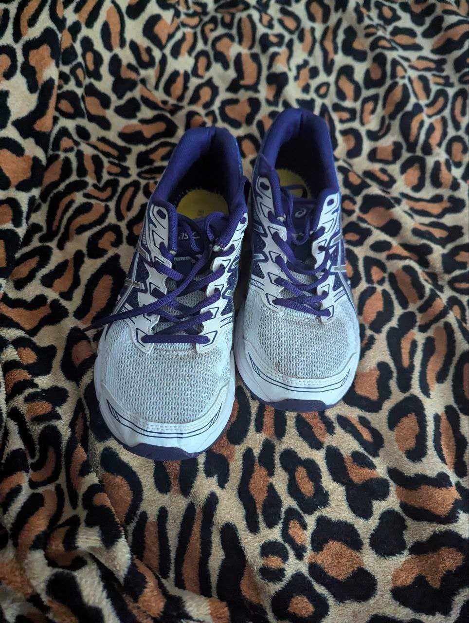 asics gel phoenix