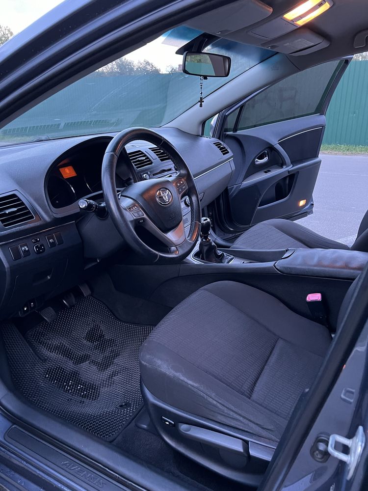 Toyota Avensis T27  2.0 дизель (d4d) 2010рік