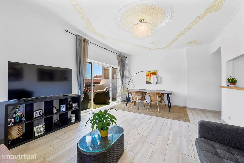 Apartamento T3 Totalmente Remodelado na Zona Ribeirinha em Portimão