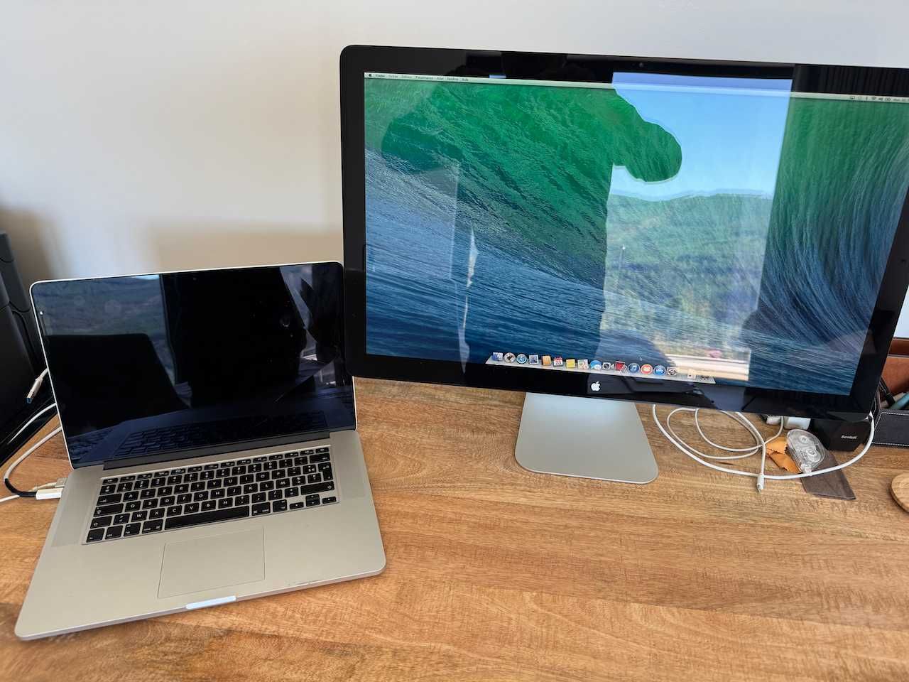 Apple Macbook pro 15" e ecrã Apple display 27"