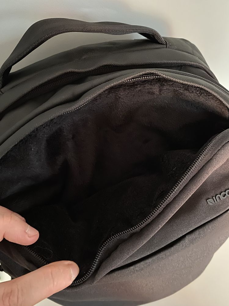 Рюкзак Incase City Compact Backpack Black
