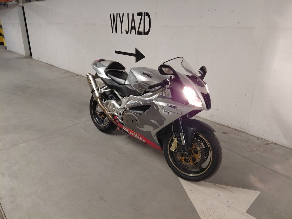Aprilia RSV 1000