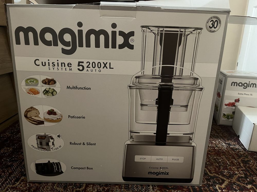 Wielozadaniowy robot kuchenny Magimix 5200 XL Premium +