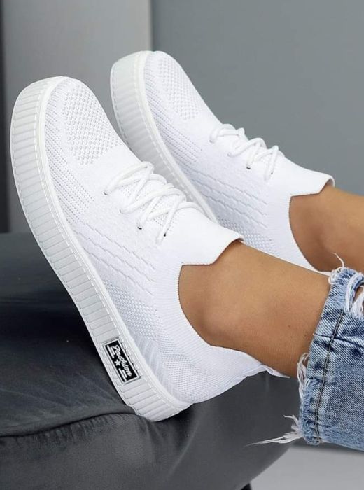 Кеди білі та легкі, нові, 36 розмір