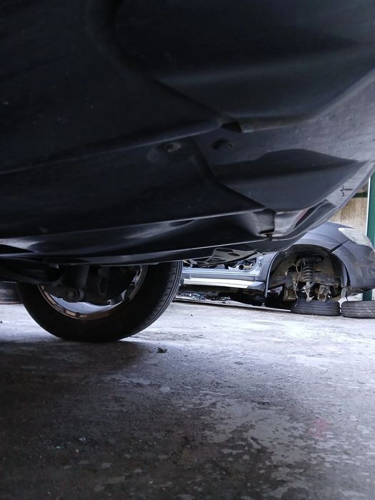 Reforço pára-choques trás NISSAN Leaf EV (ZE0)