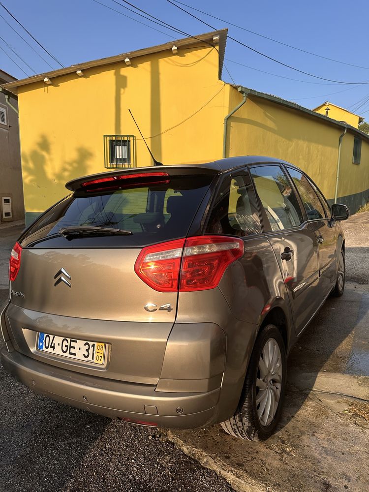 Citroen C4 picasso, aceito retomas, em excelente estado