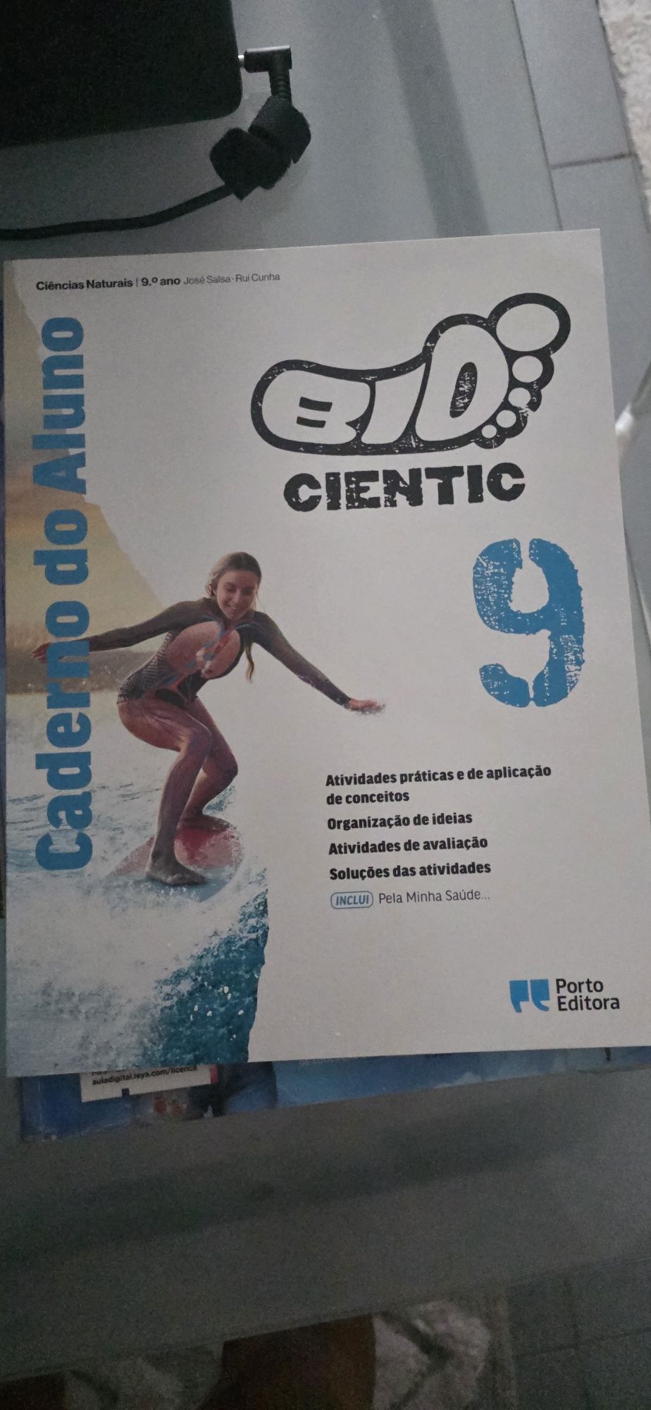 Manuias e cadernos atividades a preço baixo