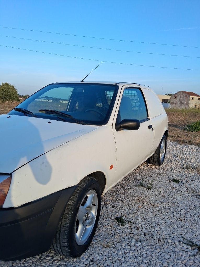 Ford fiesta comercial