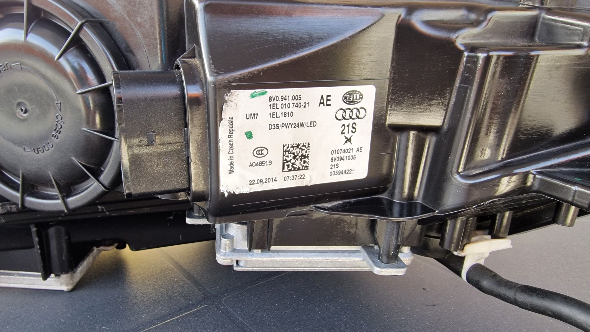 Faróis originais Audi A3 8V Xénon