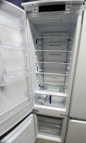 Холодильник вбудаваний ( встройка холодильник) суха заморозка