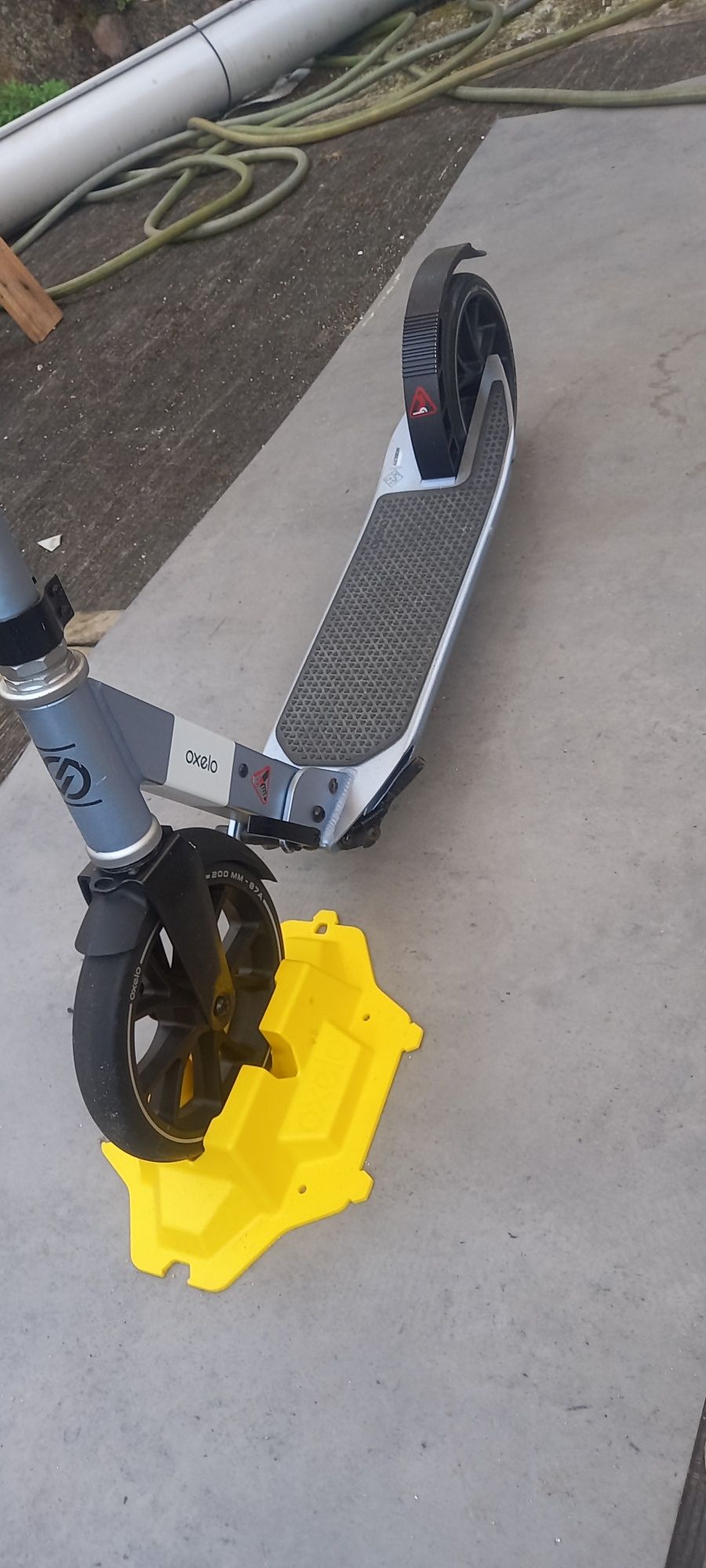 Trotinete como nova, sem uso e suporte