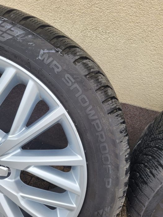 Opony zimowe wraz z felgami 215/50 R18 92V