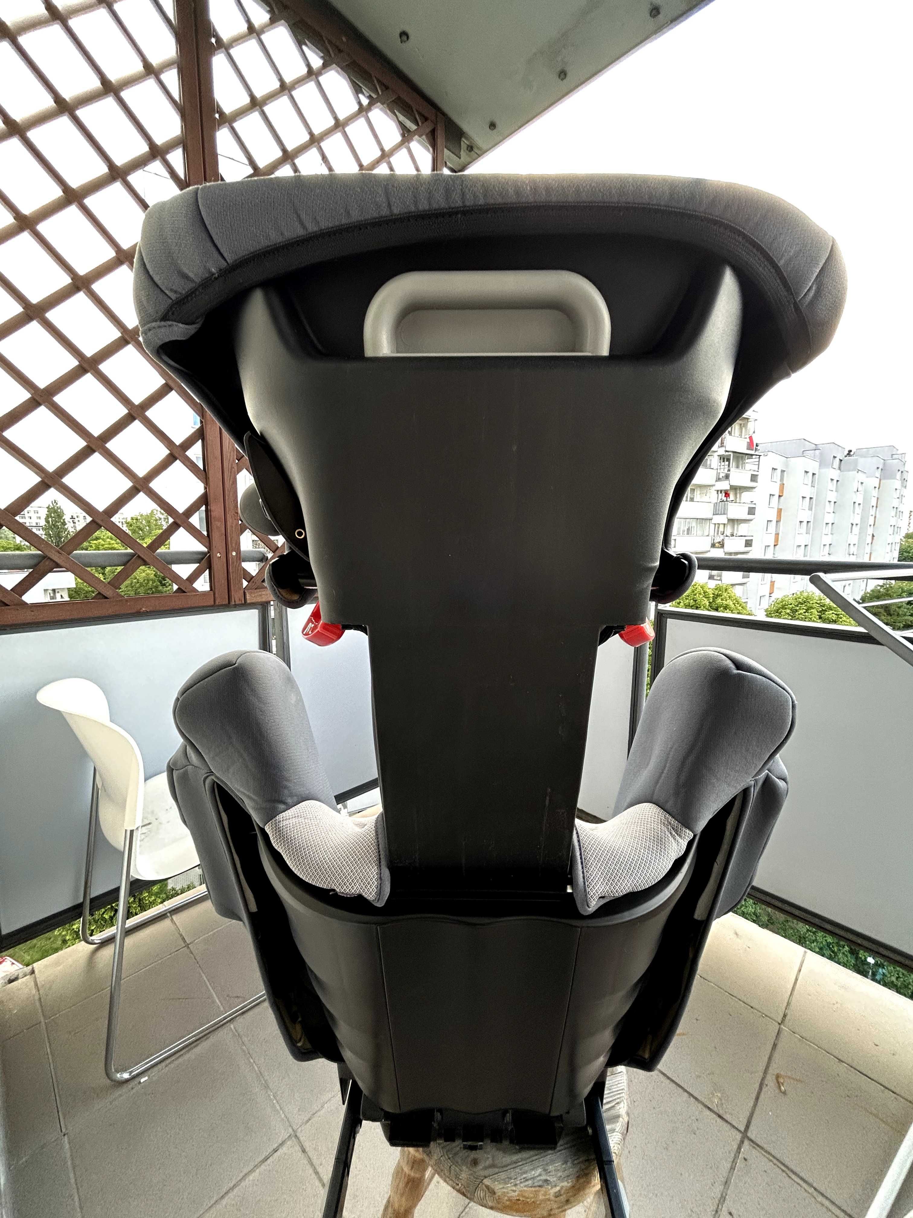 Fotelik samochodowy Recaro Monza Nova IS, 15-36kg, Isofix