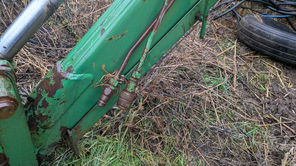 Ładowacz czołowy tur John Deere 245, 1640,2140,2250,2850