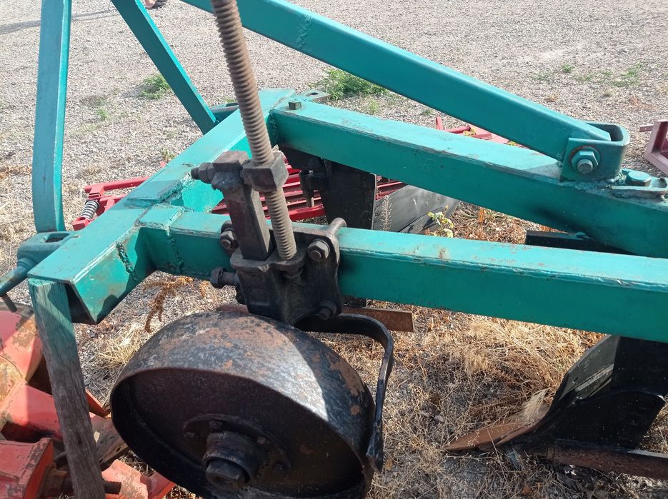 Плуг  ПЛН 3 - 35 Акция .