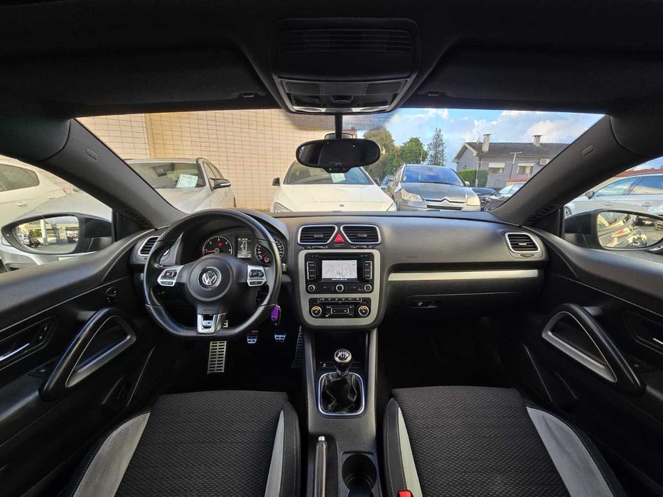 VOLKSWAGEN SCIROCCO R-LINE 2.0TDI 140CV