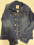 Casaco de ganga marca Levis strauss tamanho 9/10 anos