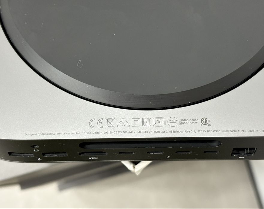 Apple Mac Mini 2018 Space Gray (A1993 64 GB max memory)