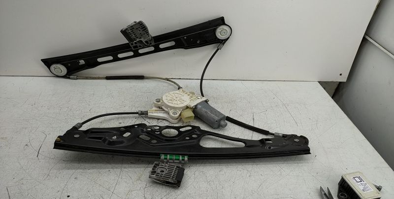 Elevador Elect Fte Esq Mercedes-Benz E-Class (W211)