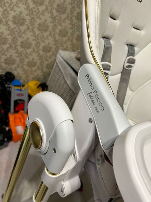 Продам стільчик для годування Peg-Perego  Prima Pappa Follow Me Gold