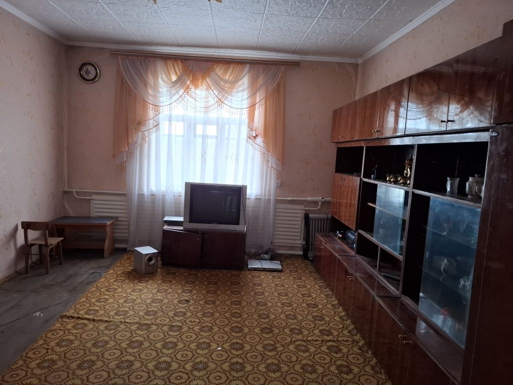 Продається будинок м. Дунаївці
