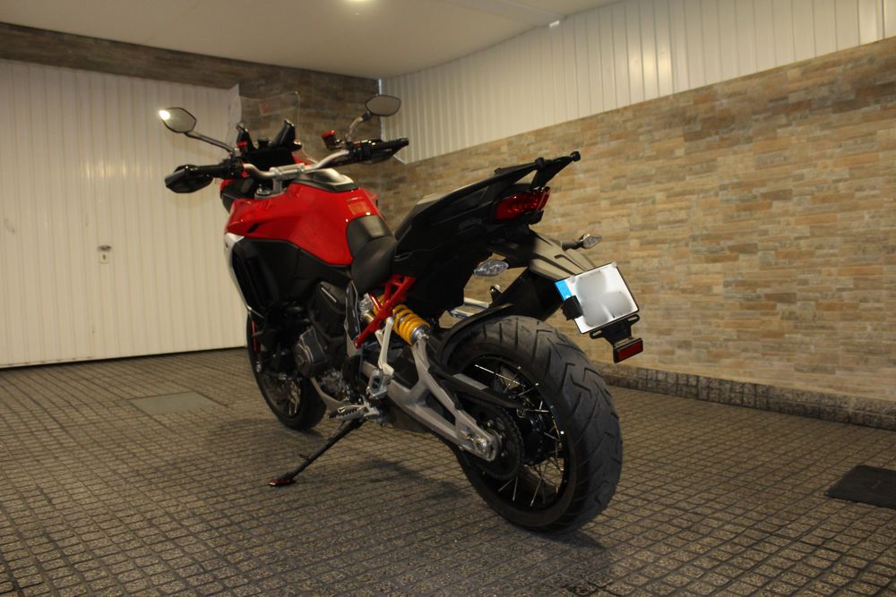 Ducati multistrada V4s