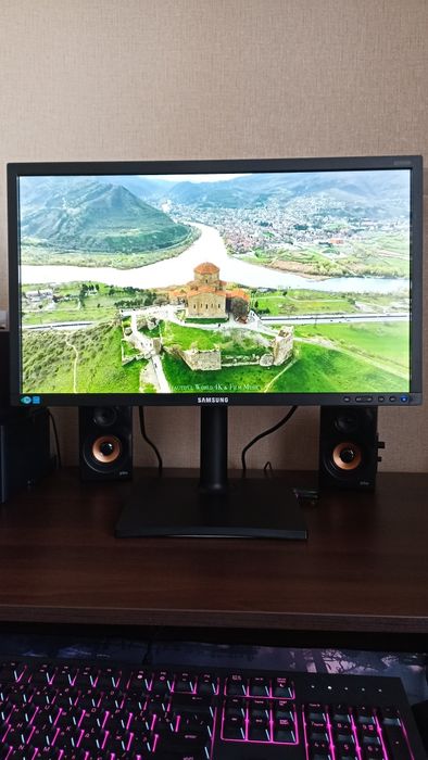 Монитор Samsung S24E650