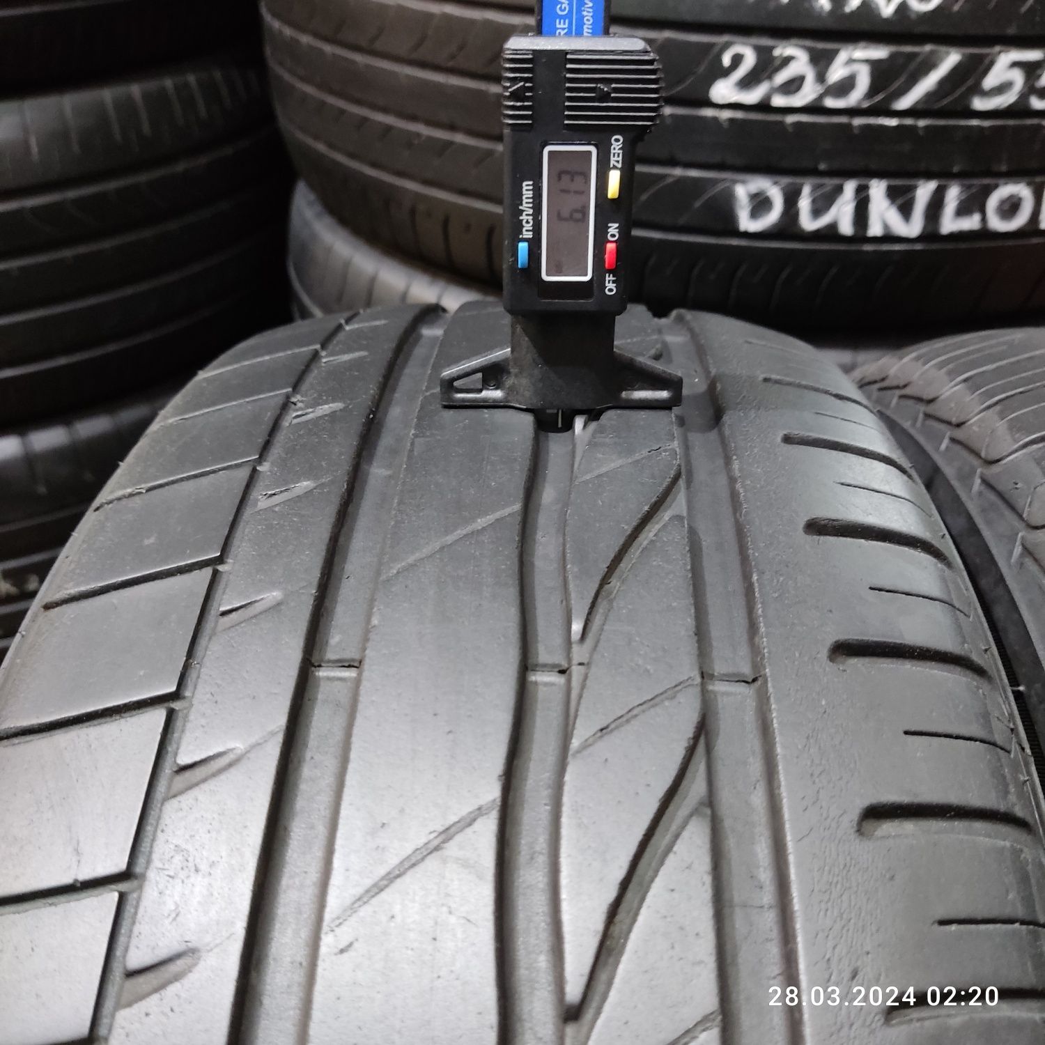 R17 225/55 Bridgestone. 6+мм. 2шт.