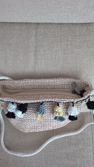 Mala de palhinha nova