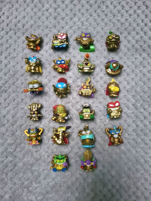 Złote figurki kolekcjonerskie Super Zings Superthings