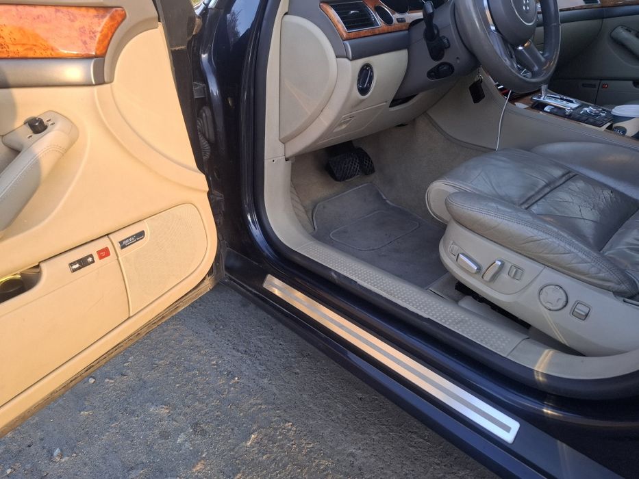 Audi a8 d3 Quattro/3.0tdi/233km/20cali/łopatkiF1/full/zamiana