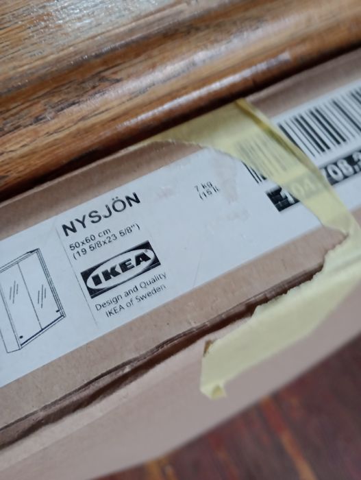 Szafka z lustrem do łazienki ikea